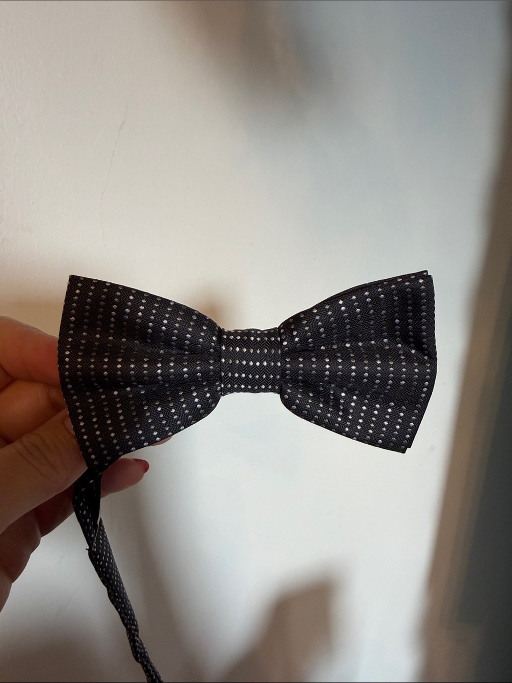 le chateau Black Bow Tie with White Dot Pattern